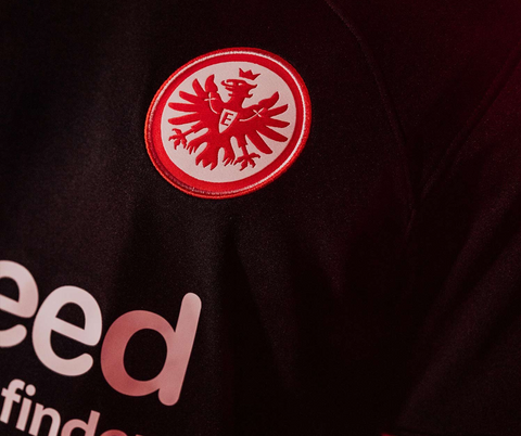 Camiseta Visitante 23/24 Eintracht Frankfurt