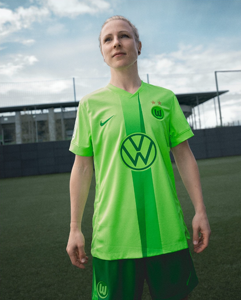 Camiseta Local Vfl Wolfsburg 2024/2025